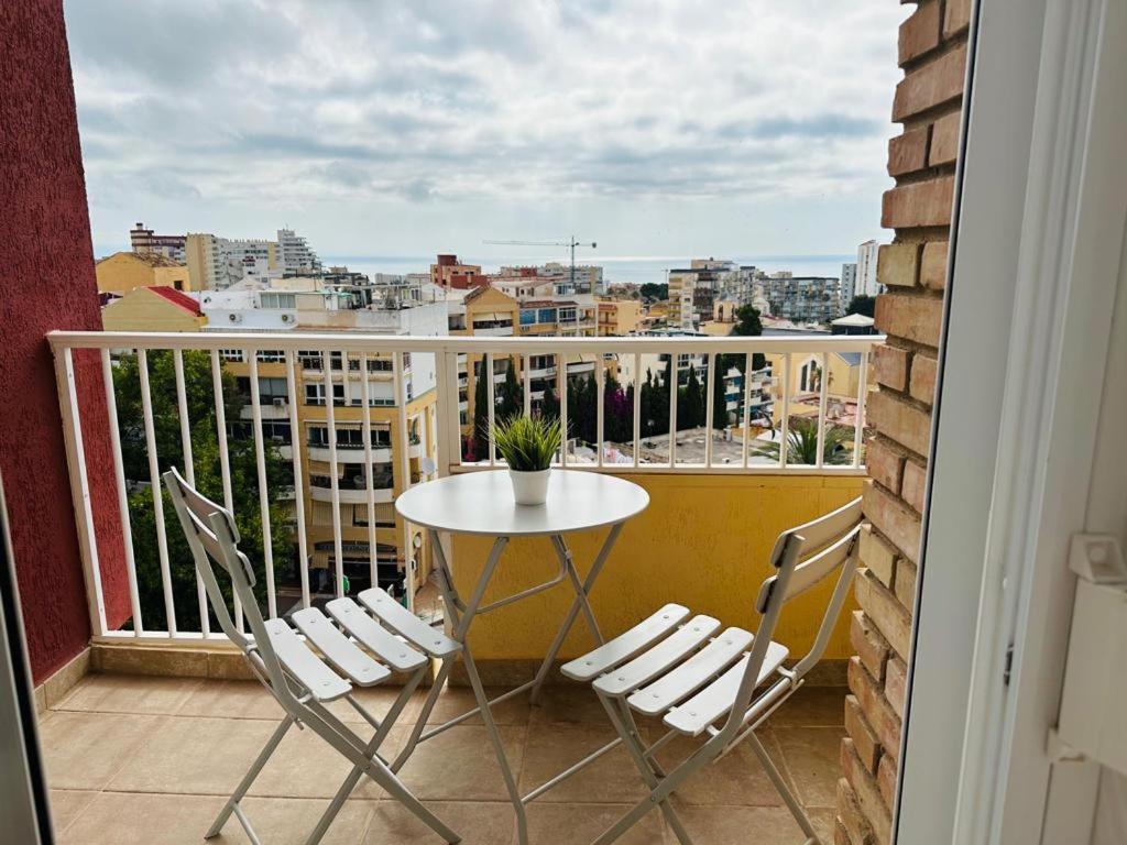 Modern White Studio Benalmádena Dış mekan fotoğraf